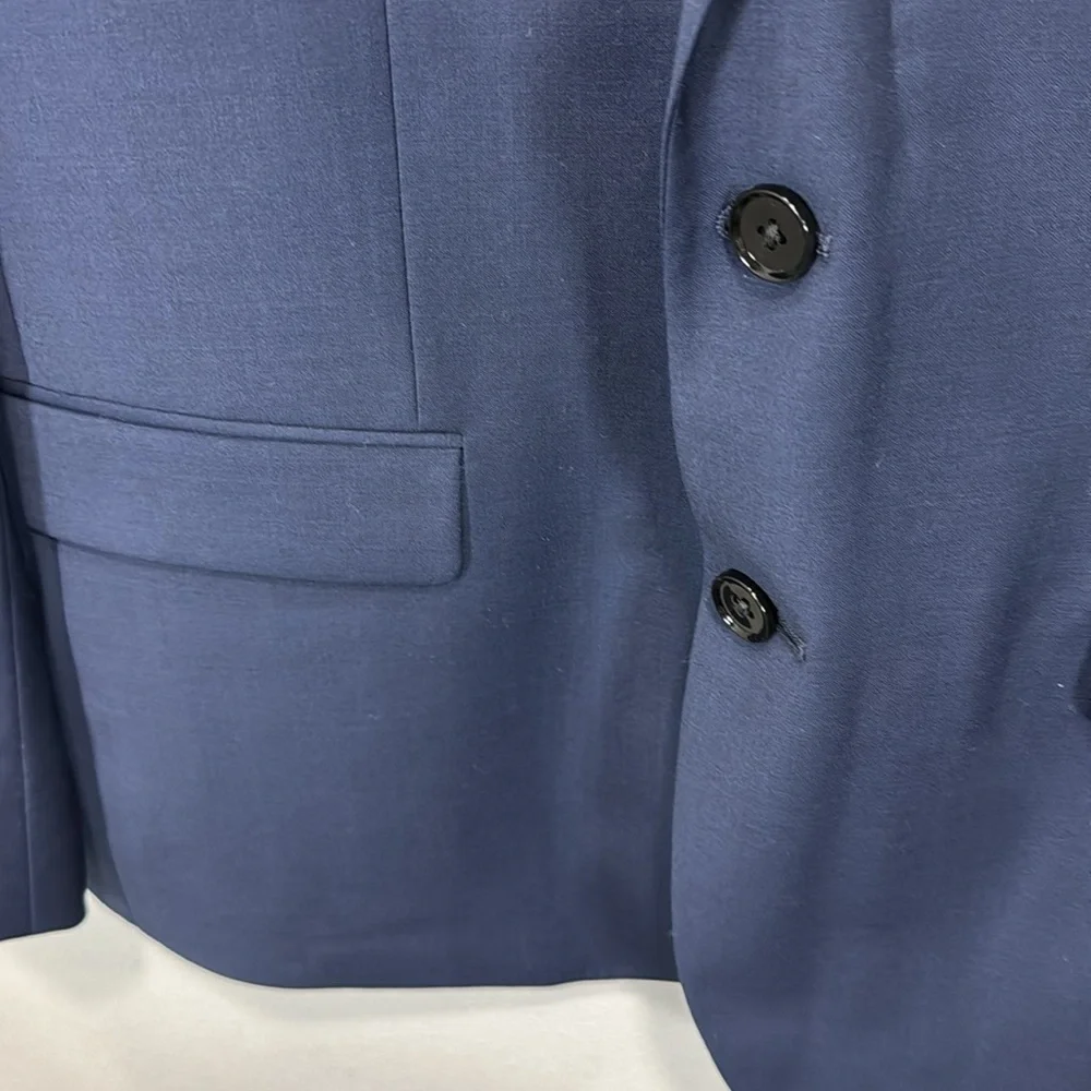 Express wrinkle‎ resistant classic jacket in blue